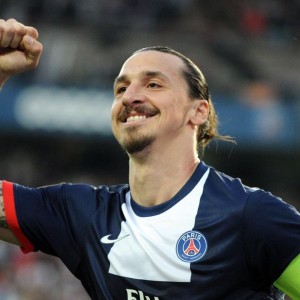 开云ios下载-球队是否围绕场地空间变化设定多套推进策略，分析球队状态从哪里入手